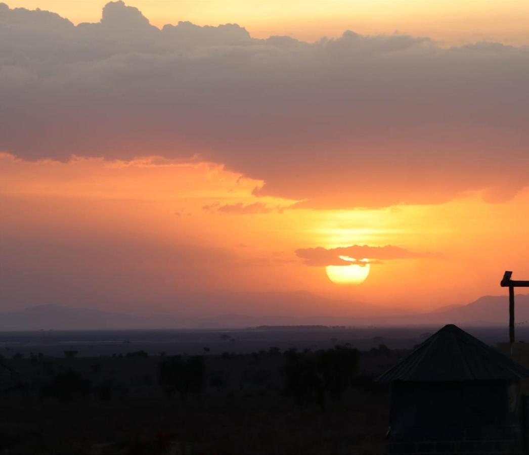 Amboseli Redhouse Apartment Exterior photo